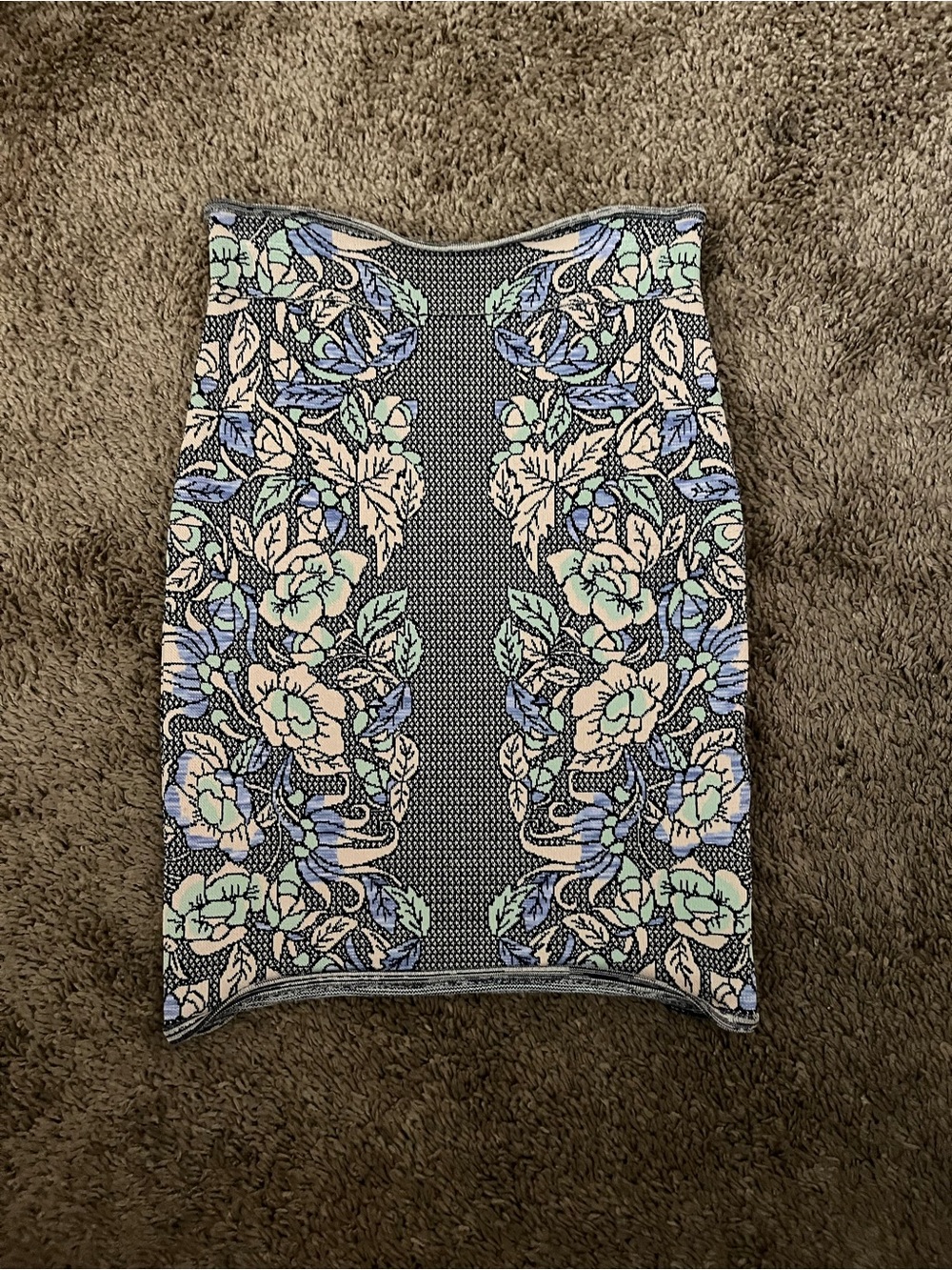 BCBGMaxAzria Floral Pencil Skirt in Black, Cream, Blue, Mint - Picture 2 of 4